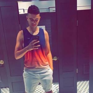 Meet your Posher, Mohamed